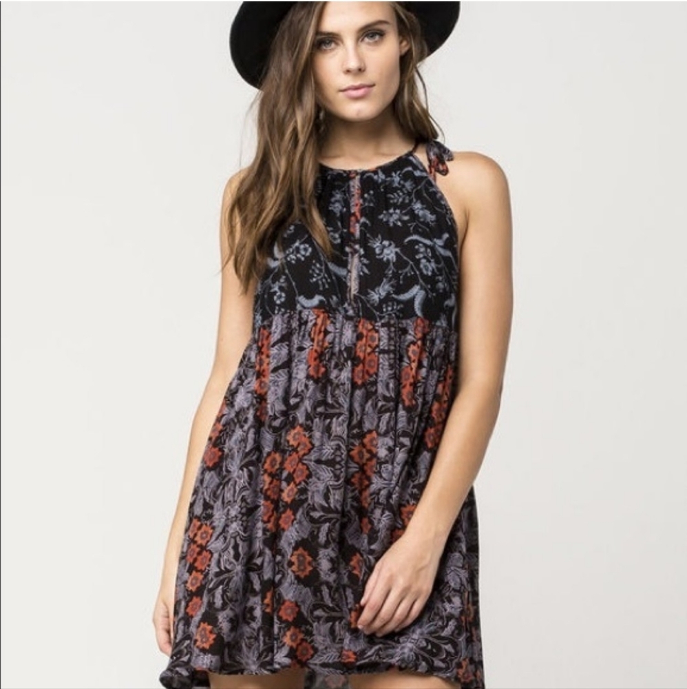 Free People Wildest Dreams Halter Mini Dress Sz XS Split Front Keyhole Opening